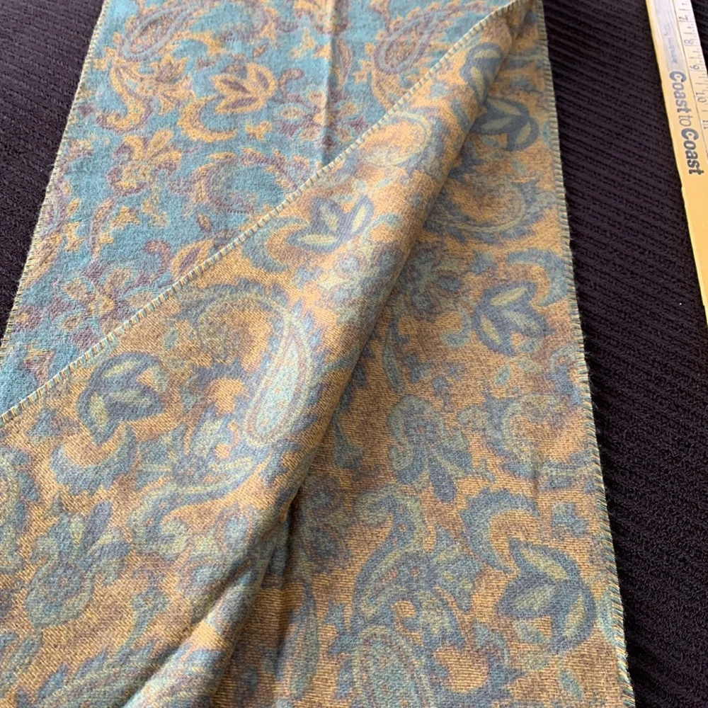Gorgeous scarf